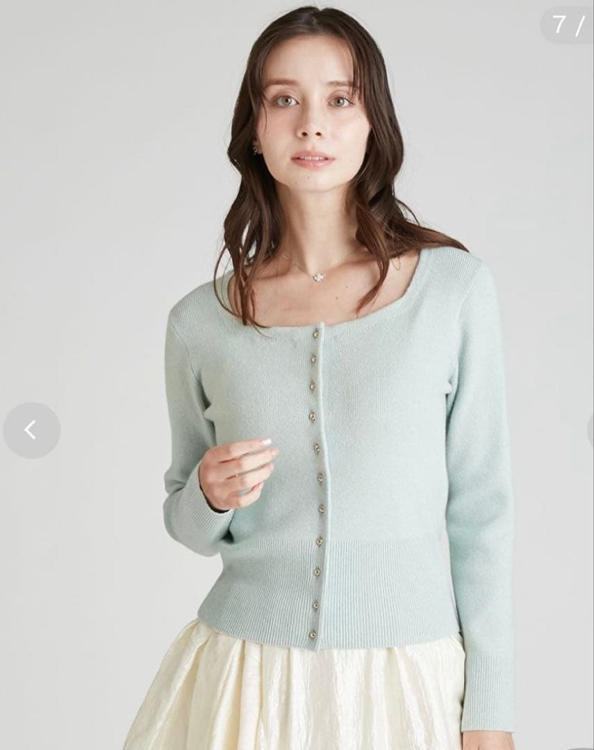 【新品タグ付】CELFORD スクエアネックラメニットカーディガン　オフホワイト