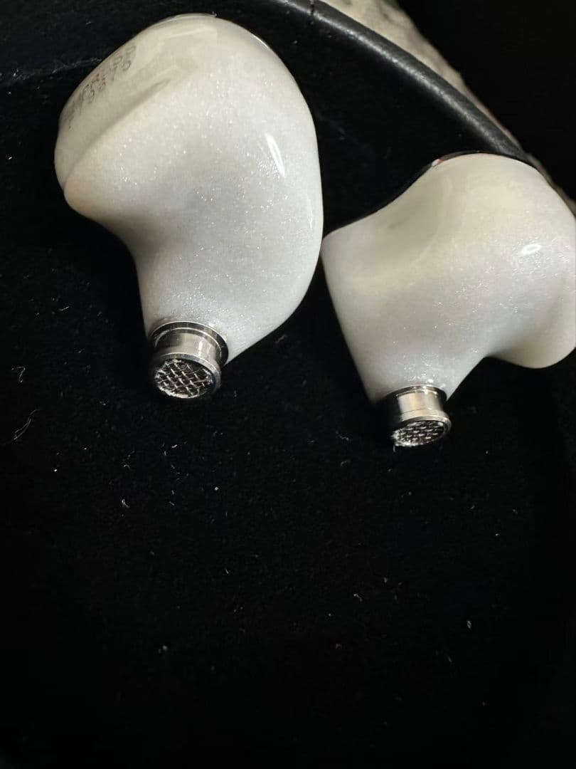 qdc Empress イヤホン ユ二バ一サルモデル