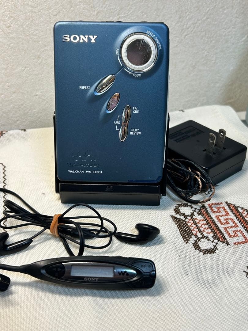 SONY WALKMAN WM-EX631 本体　充電器　付属品 ジャンク扱い
