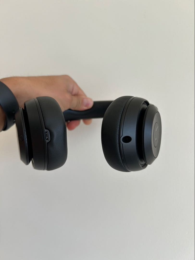 Beats ワイヤレスヘッドホン ブラック