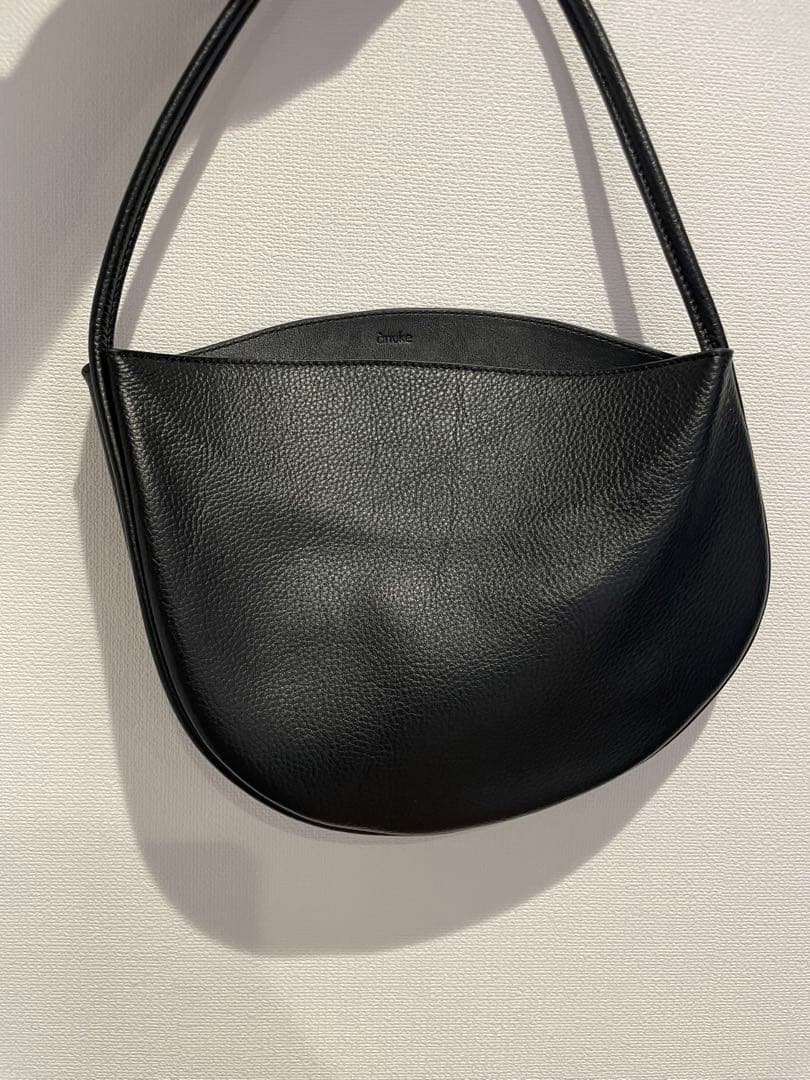 【美品】anuke アンヌーク Leather Round Bag バッグ 黒