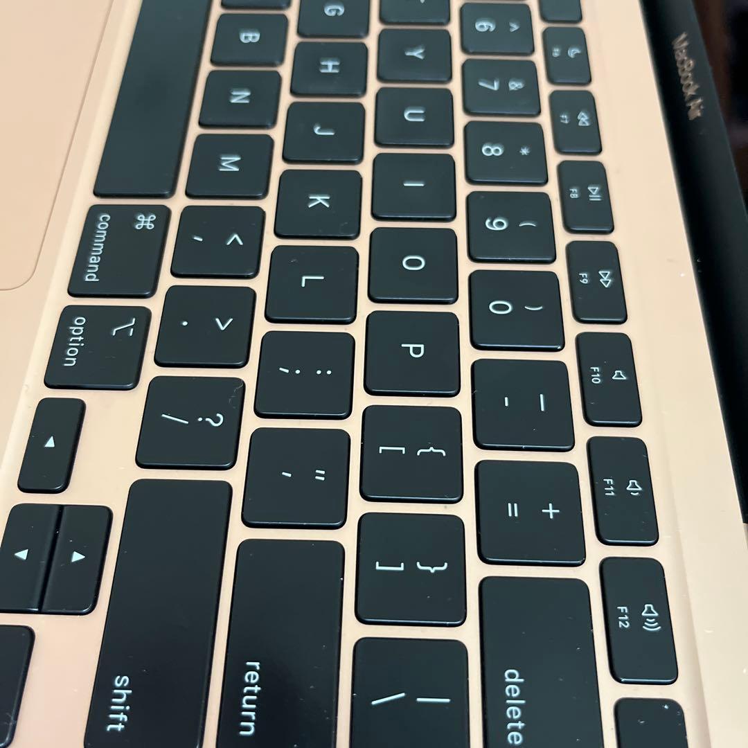 MacBook Air ゴールド 本体と箱付き