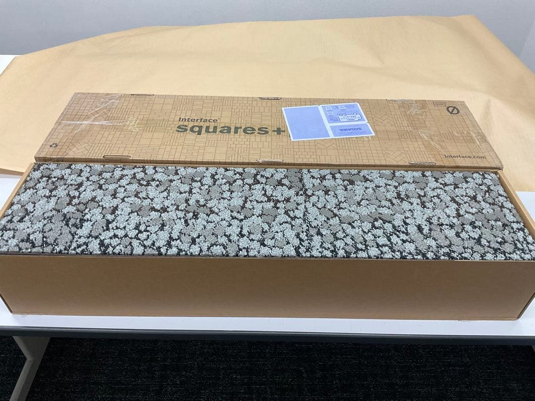 Interface HN840/HN810ミックス タイルカーペット 19枚