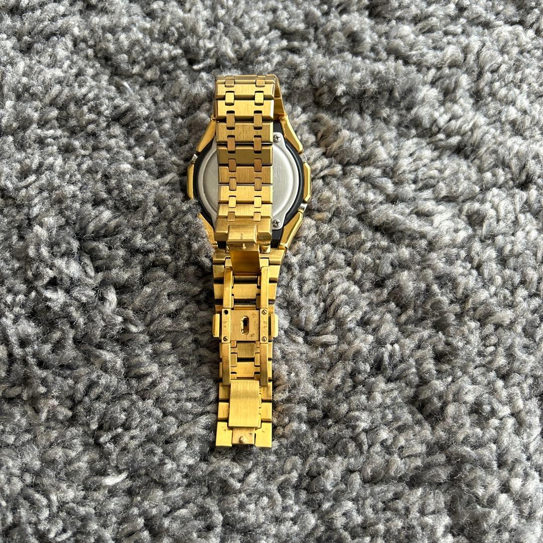 美品 G-SHOCK カシオーク ゴールド ga-2100 腕時計