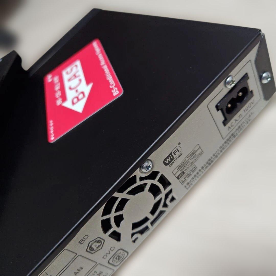 AQUOS　SHARP　Blu-rayレコーダー　2018年製　B-CASカード