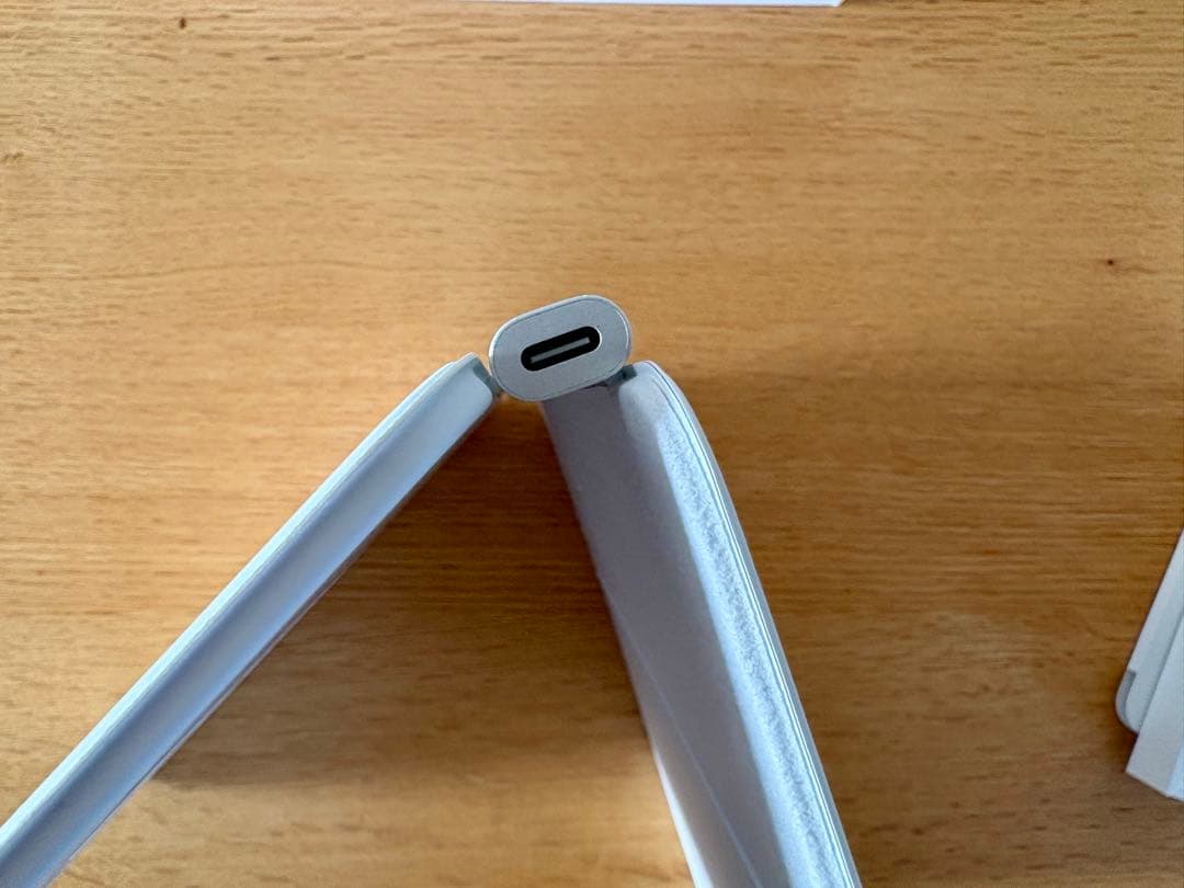 Magic Keyboard iPad Air M3/M2 13インチ用