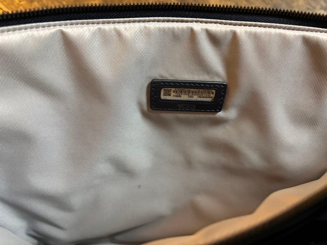 TUMI ジョアンラップトップキャリア　ネイビー　PCバッグ