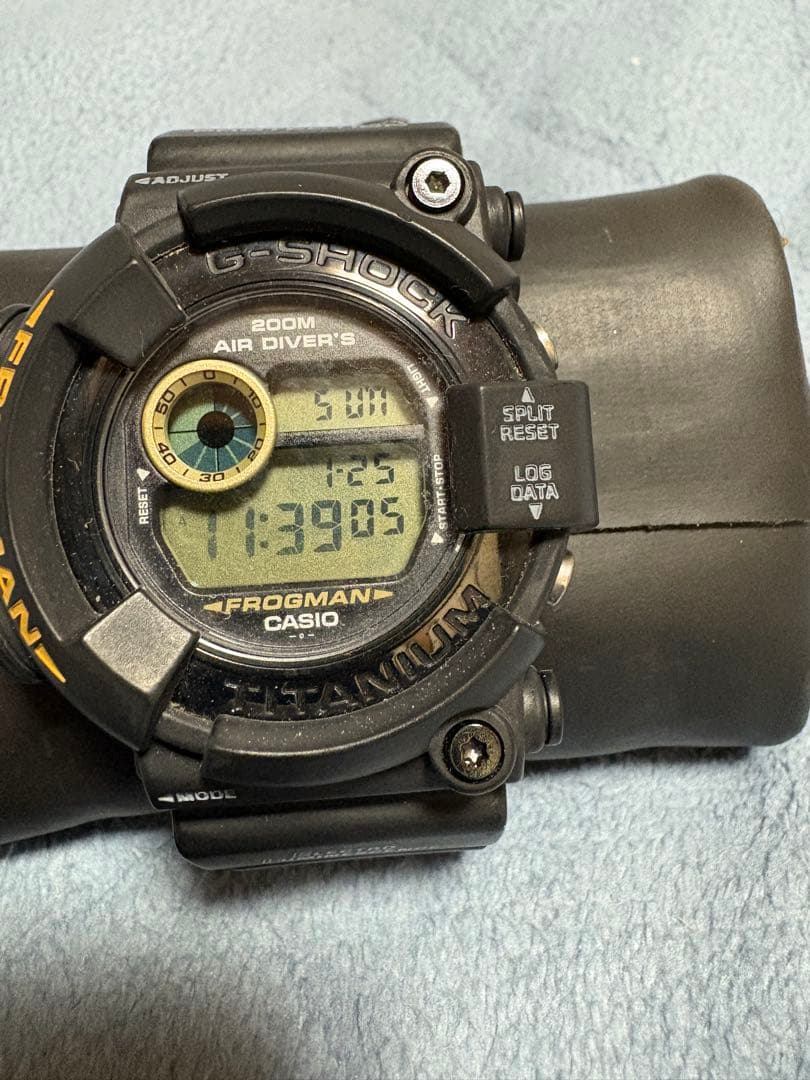 フロッグマン G-SHOCK メンインブラックDW-8200BM