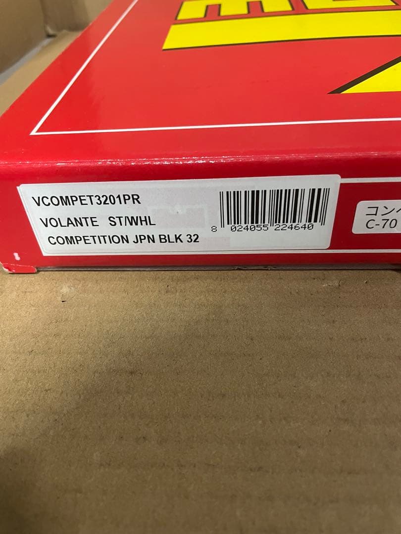 モモ　ステアリング　ブラックスポーク/ブラックエアーレザー 320mm C-70