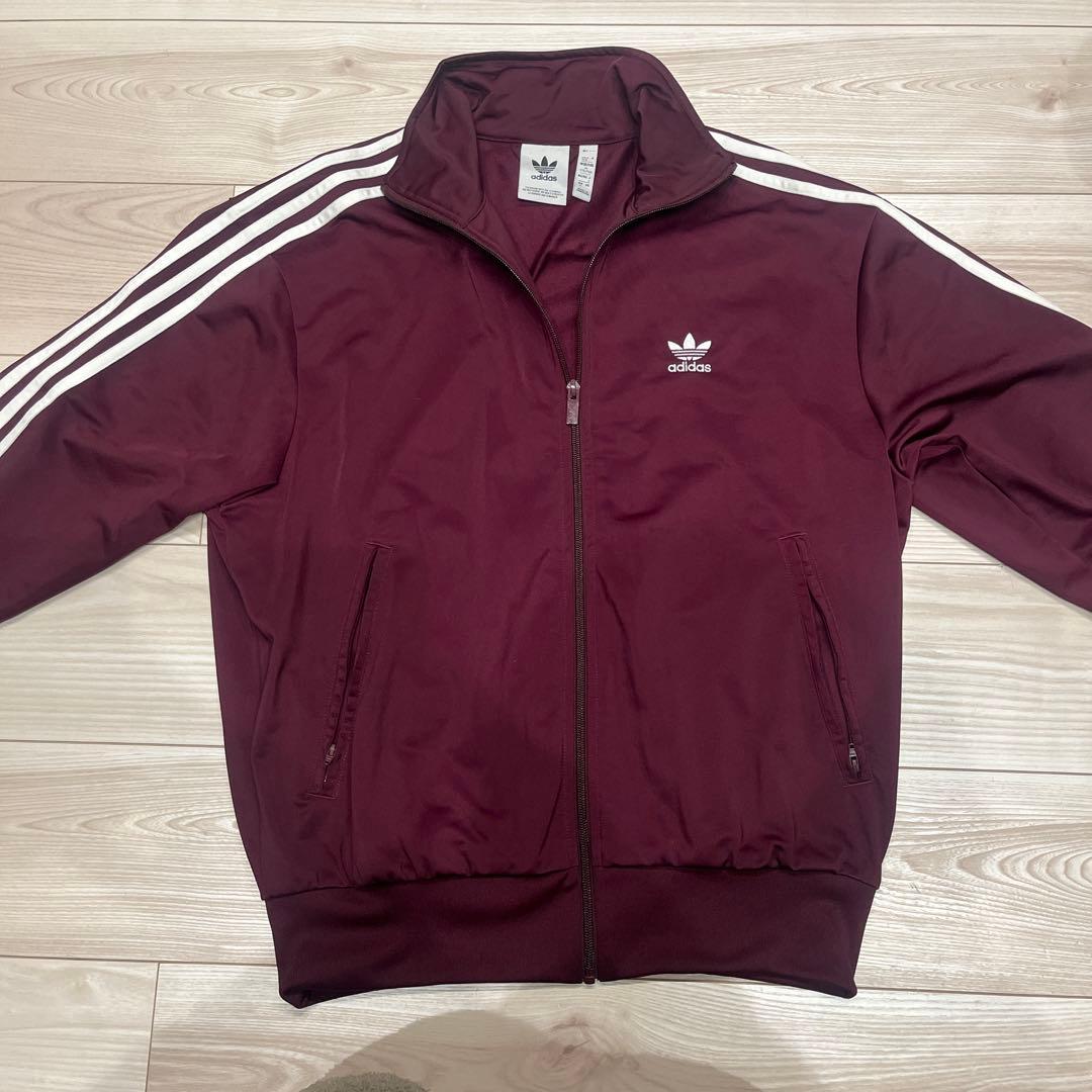 adidas バーガンディ ジップアップジャージ