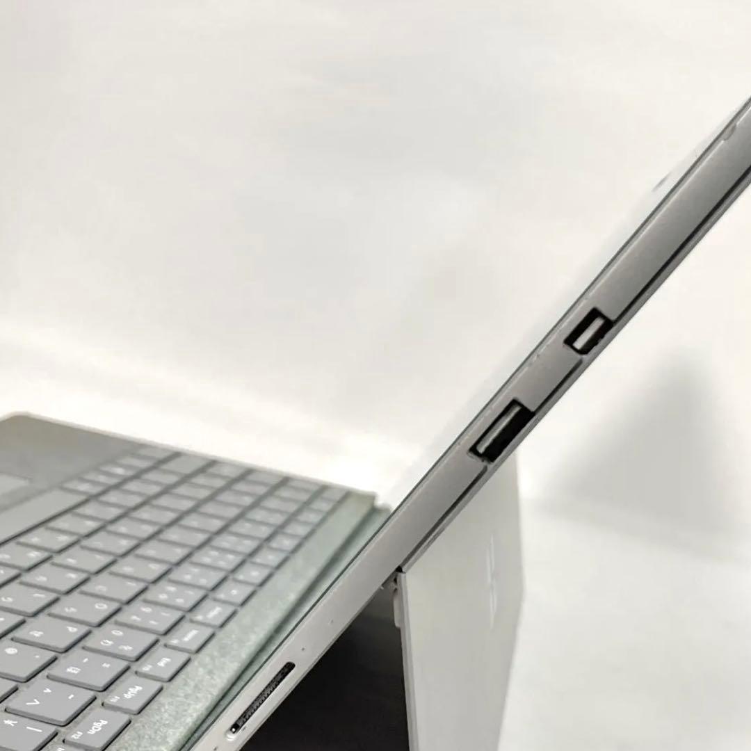 Microsoft Surface Pro5 SSD256GB 12インチPC