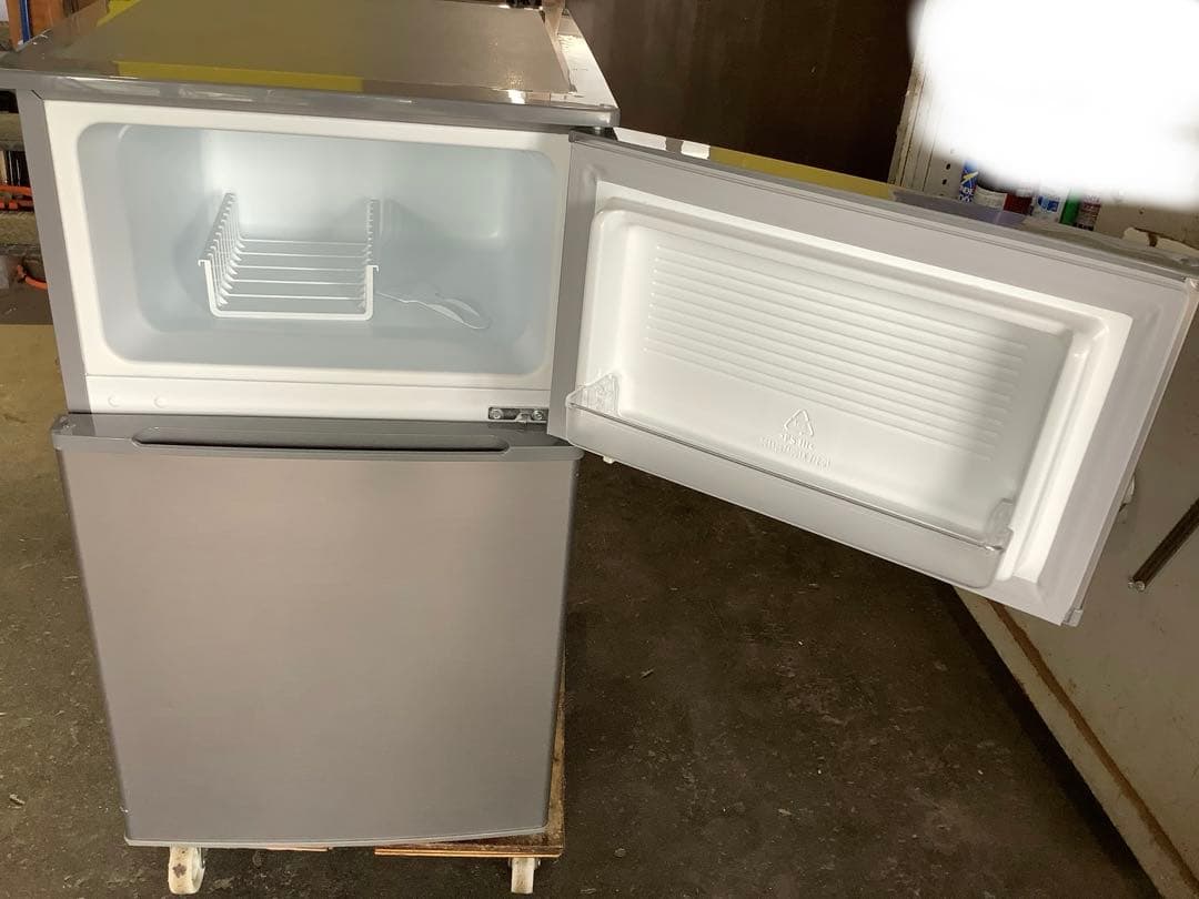 ヤマダ電機 2ドア冷蔵庫 90L YRZ-C09G1 2019年製 シルバー系