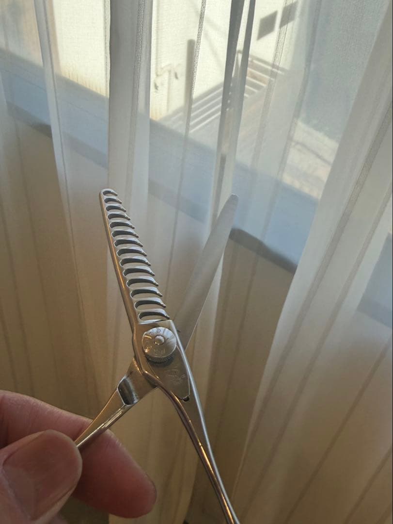 [美品]ナルトシザーズ ドルチェライン セニングシザー 5.8インチ（右利き用）