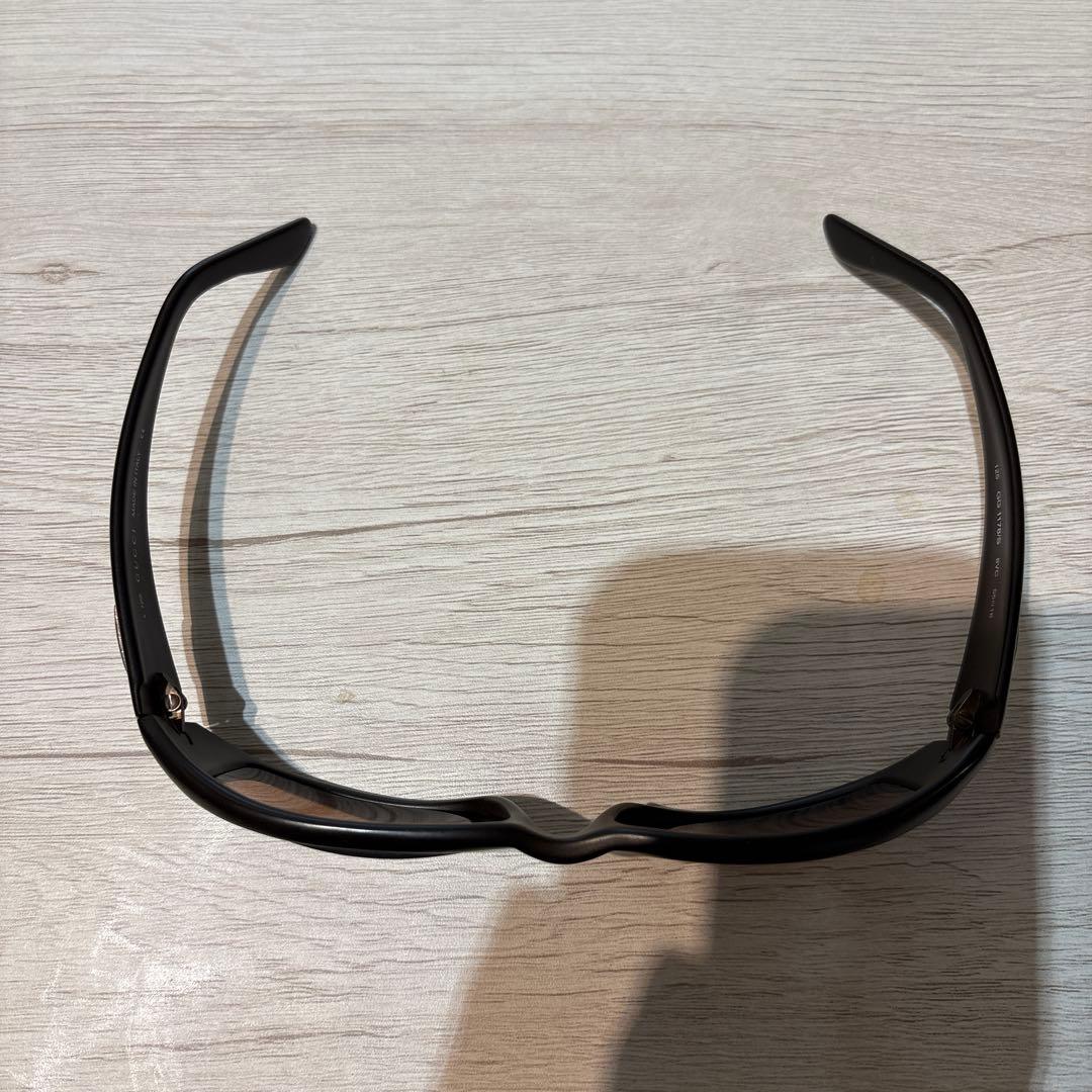 GUCCI サングラス　GG1178/S 8VC