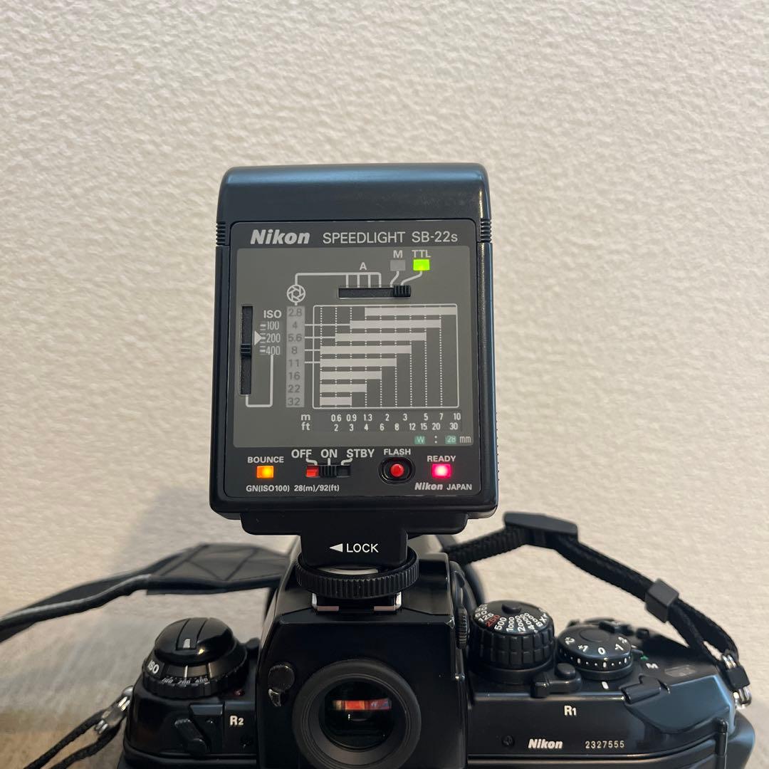 【良品】Nikon F4s レンズ、ストロボ、マルチコントロールセット