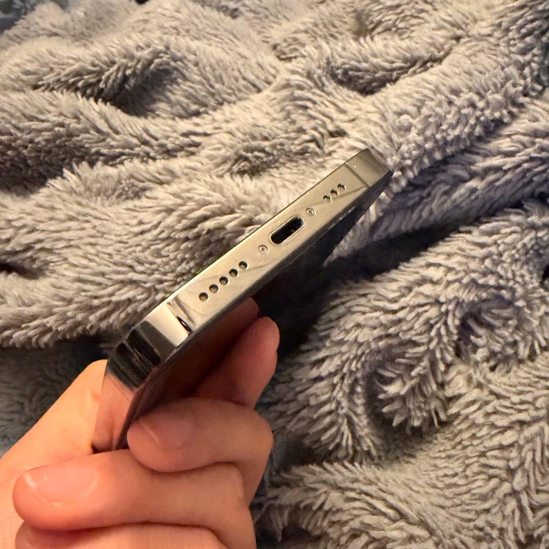 Apple iPhone 13 Pro【美品】