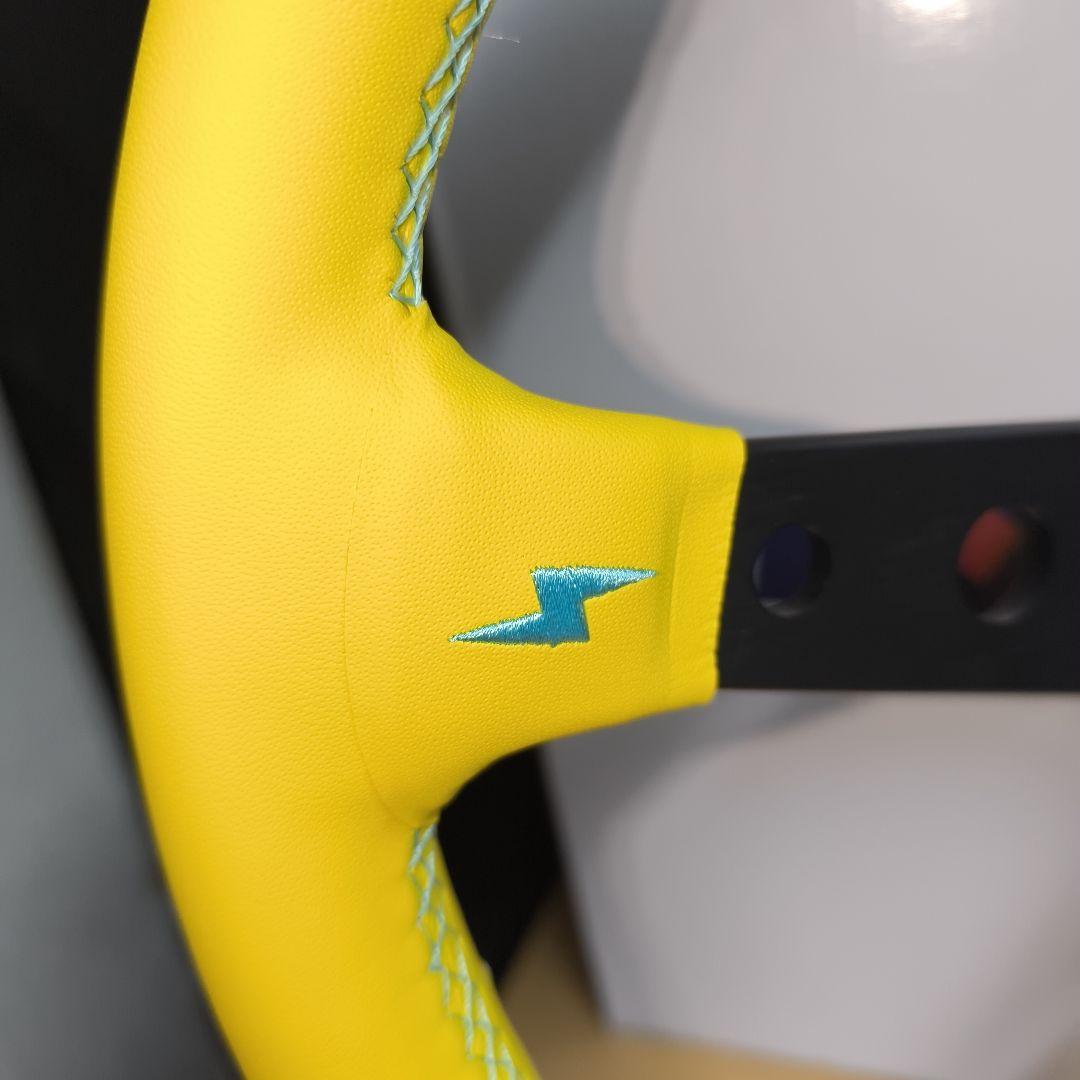 ヴェルテックスVERTEX タイプ　ステアリング325mm　90mmディープ