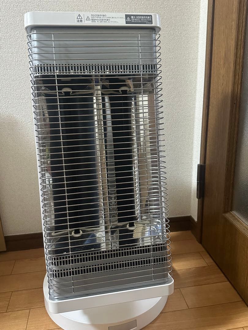 saki　ダイキン 遠赤外線暖房 ERFT11ZS-W 22年製