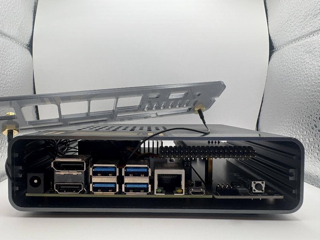 Jetson Nano 開発者キット B01、ケースその他関連部品と書籍