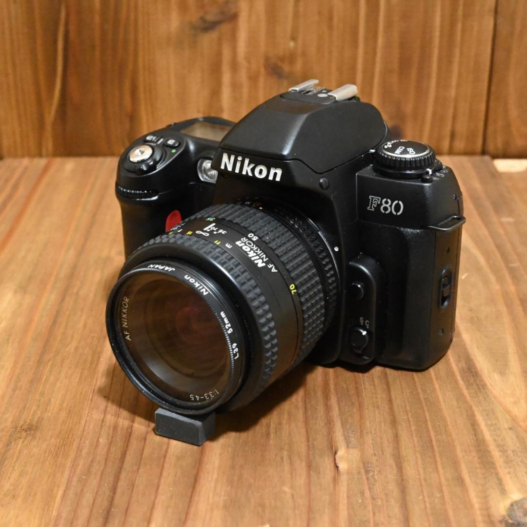 フィルムカメラの完成型。Nikon F80D＋標準レンズ+ストラップ新品