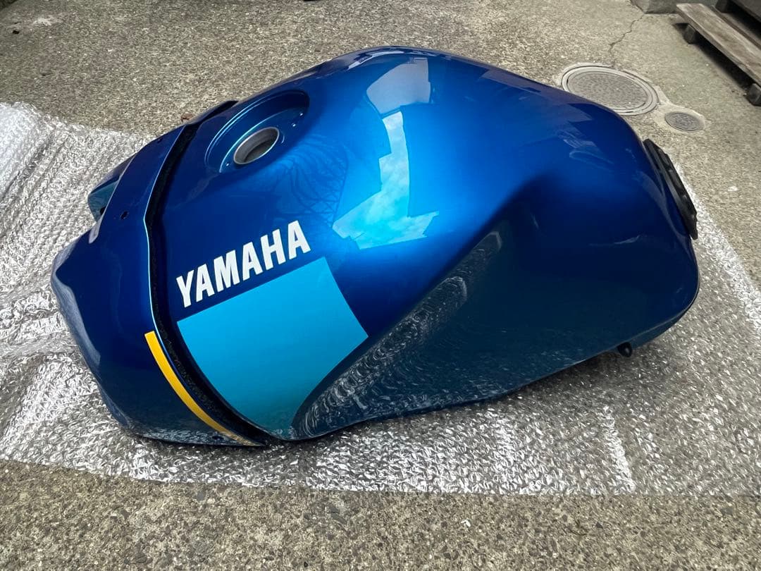 XSR900 純正タンク　2022年式