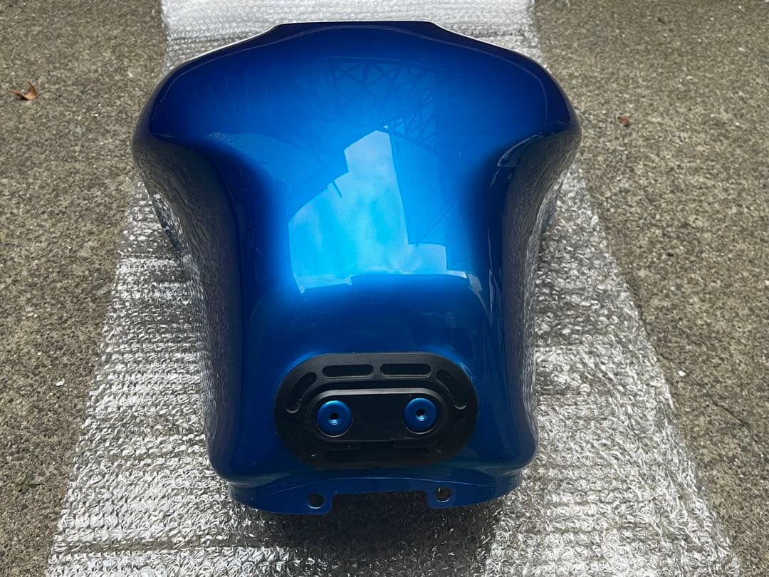 XSR900 純正タンク　2022年式