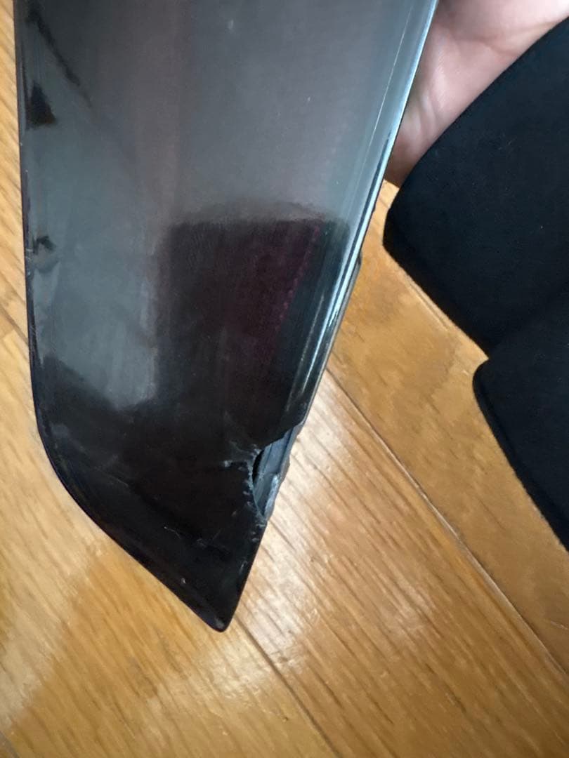 プリウス50 前期 スモークテールランプ 破損あり