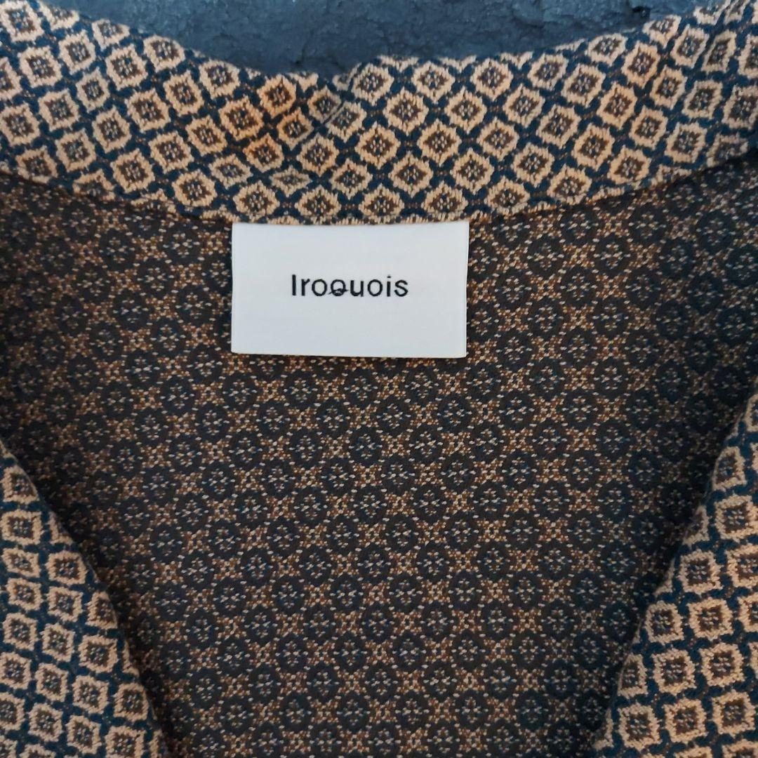 ブラウン模様 テーラードジャケットとワイドパンツセット