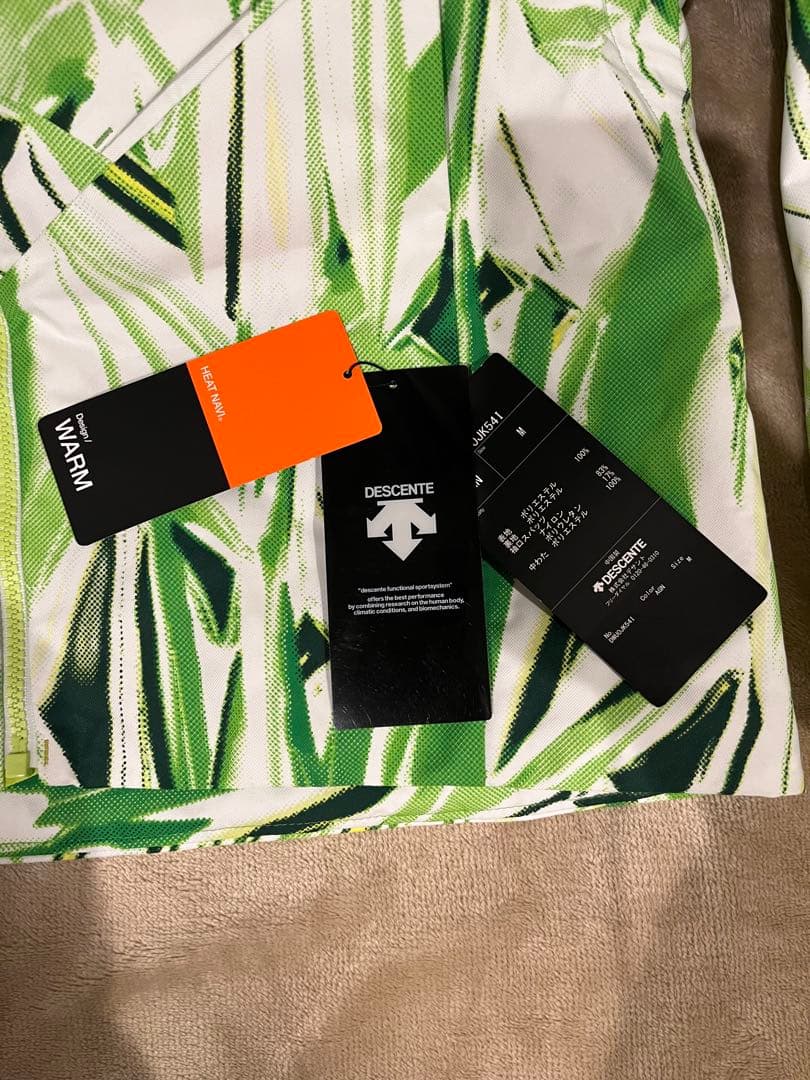 【新品未使用】デサント S.I.O スキーウェア 上下セット Mサイズ 技術選