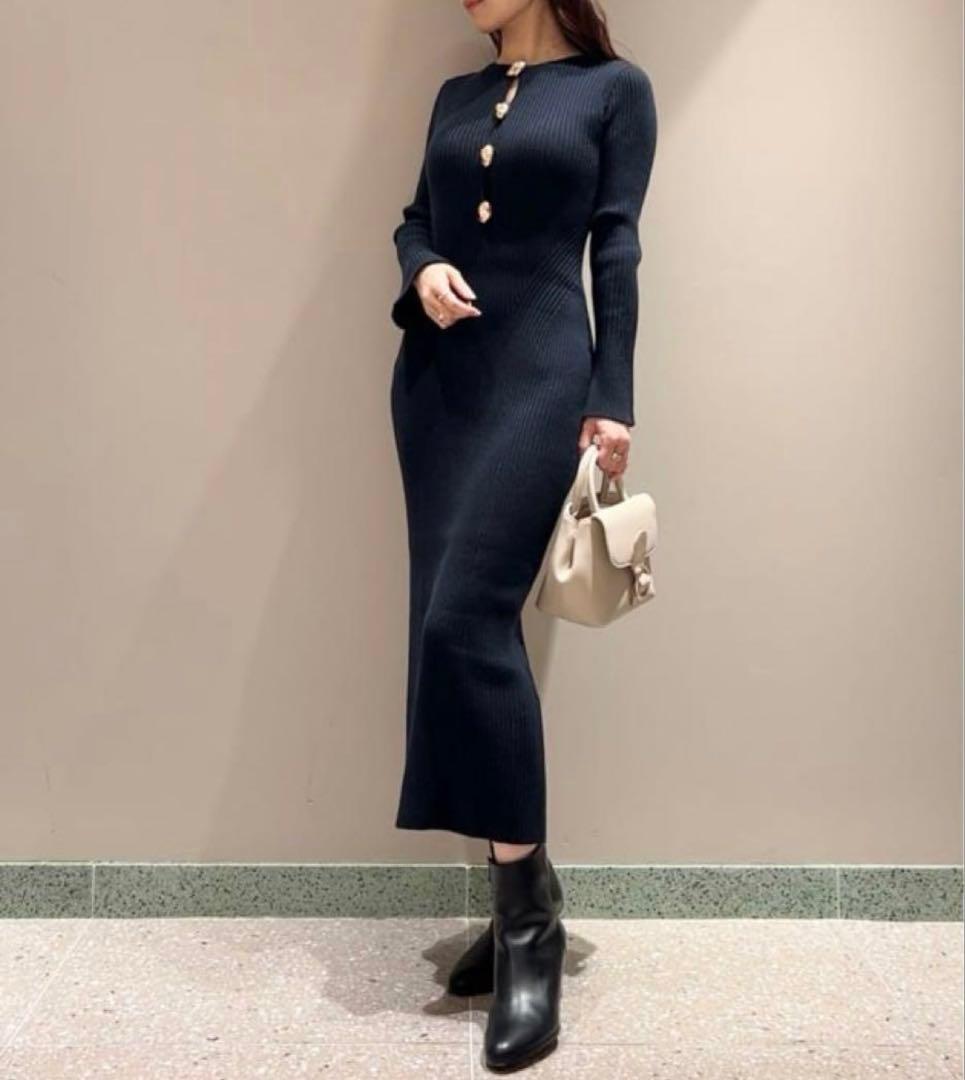 SNIDEL デザインフロントボタンニットワンピース NAVY