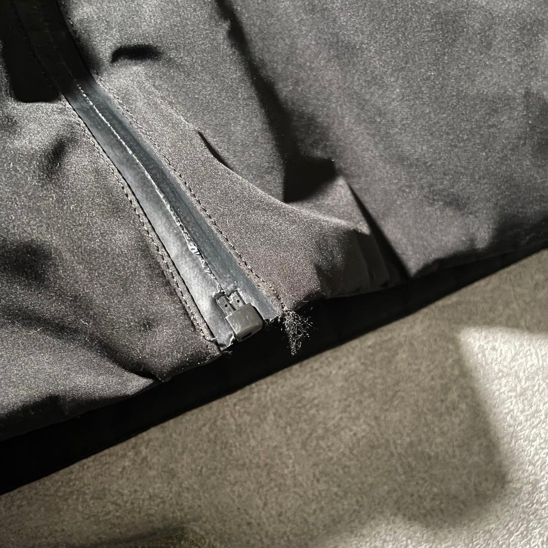 ジャケット・アウター Arc'teryx GORE-TEX Insulated Jacket