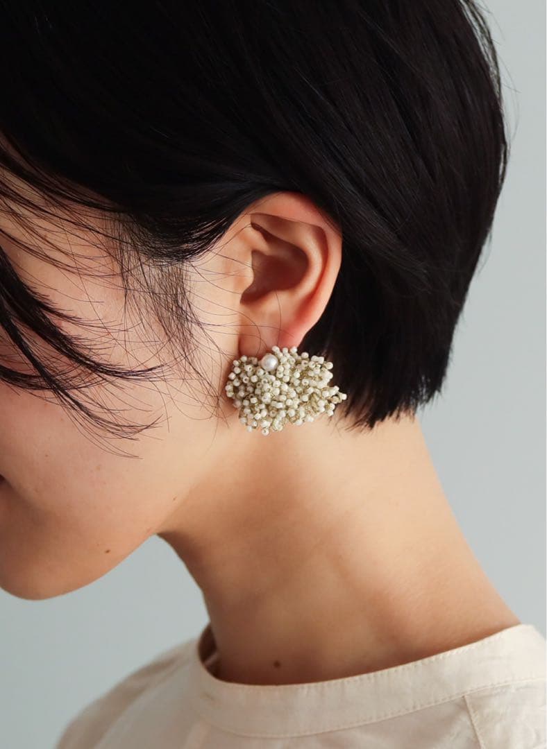 fua accessory 始まりの時ピアス　ivory M （※片耳用）