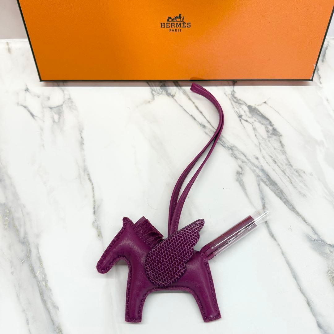 【年末セール】31日まで 美品エルメス ロデオペガサスタッチ PMパープルU刻