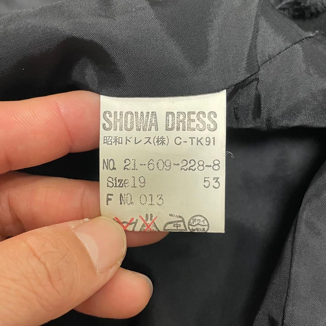 極美品✨ユキトリイ　 シルク混 ブラックフォーマル　ノーカラー　19号