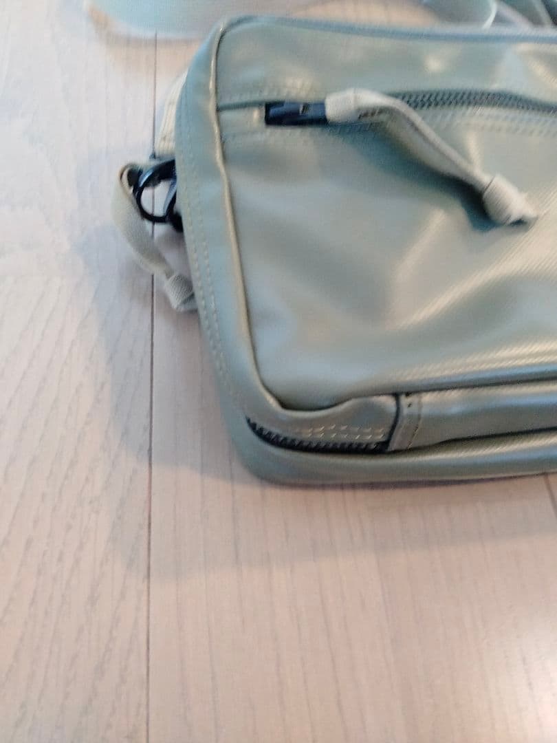 吉田カバン　ラゲッジレーベル　ショルダーバッグ　赤バッテン