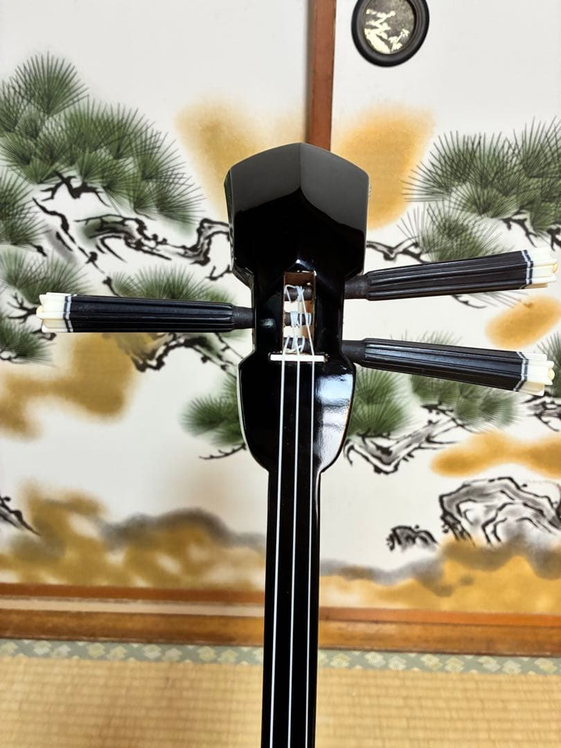 沖縄三線！貴重！知念大工型！本蛇皮！本張り！【一枚張り】