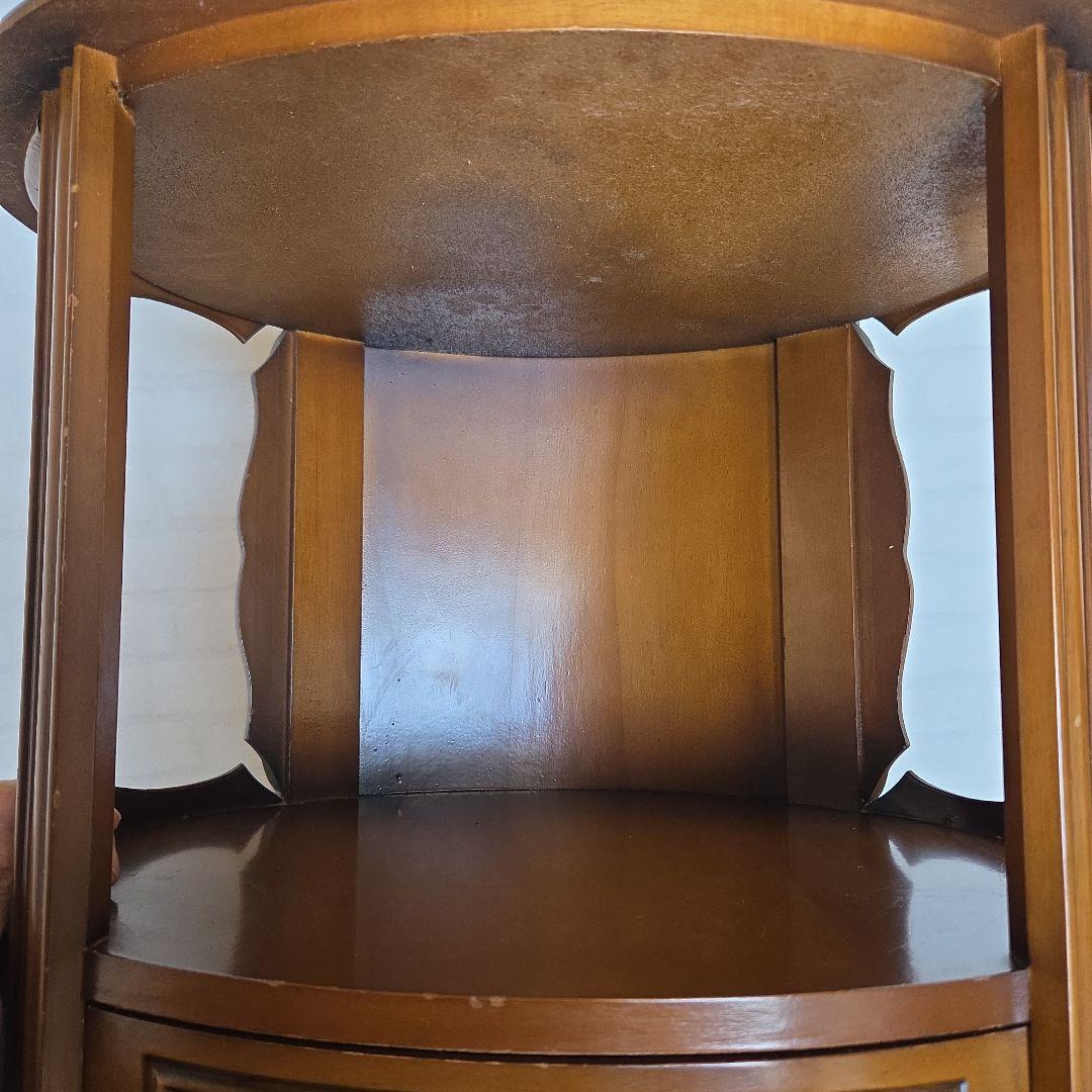 イタリア製アンテイク猫脚ラウンドチェスト