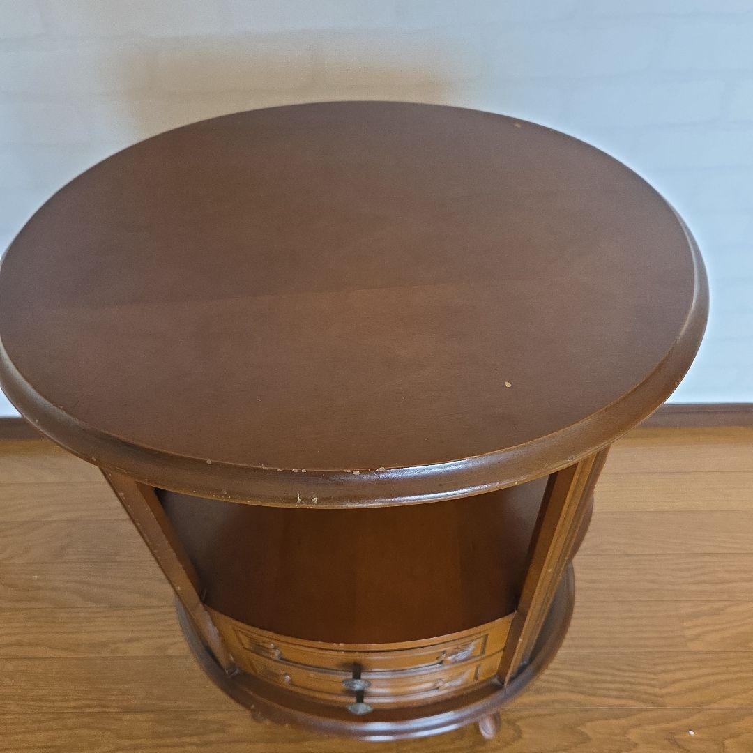 イタリア製アンテイク猫脚ラウンドチェスト