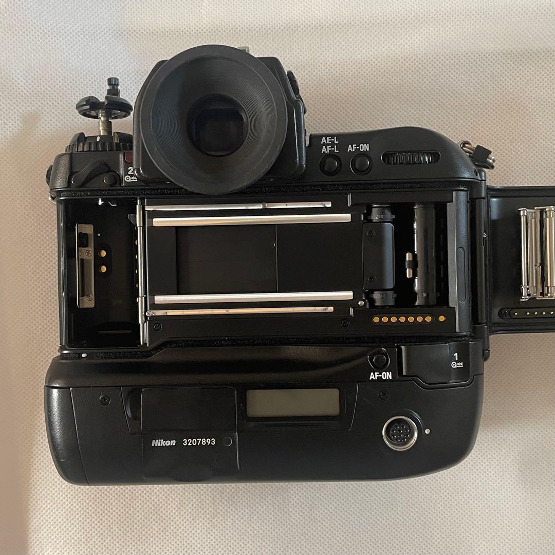 完動品 Nikon F5 最後期型 320万番台 本体のみ