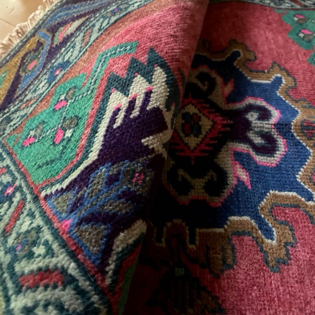 51×101 コーラルピンク　レアなウール　メダリオン　トルコヴィンテージラグ