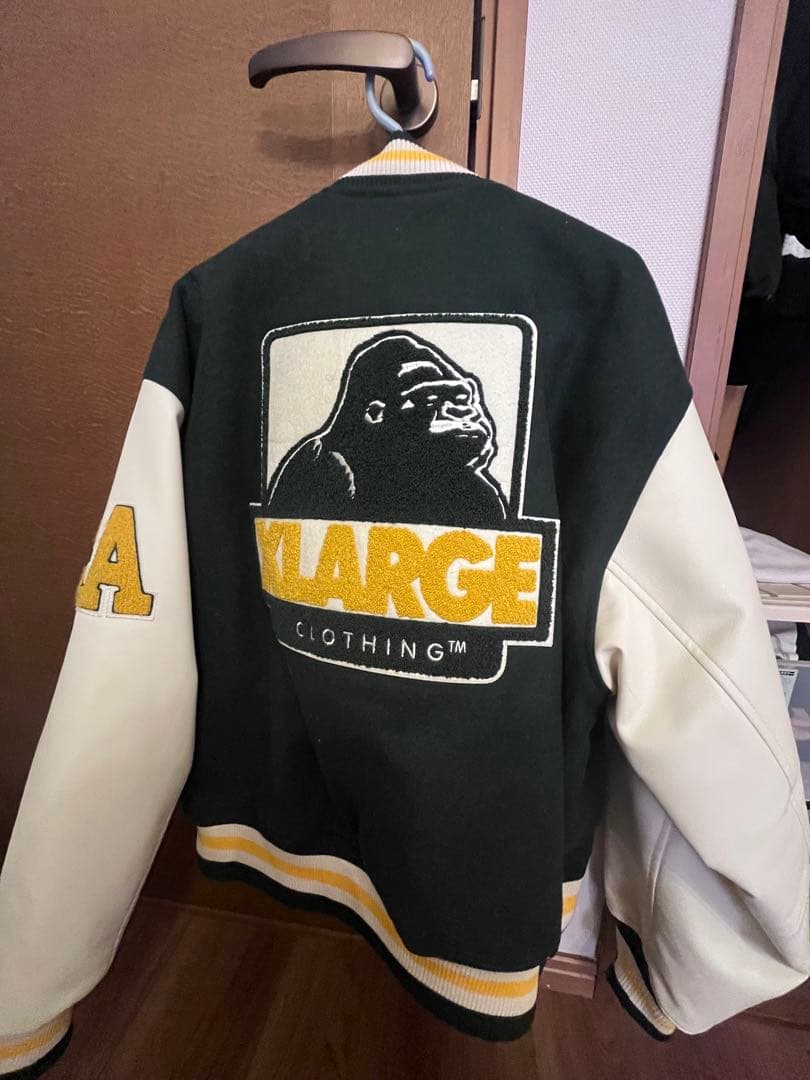 X-LARGE スタジャン