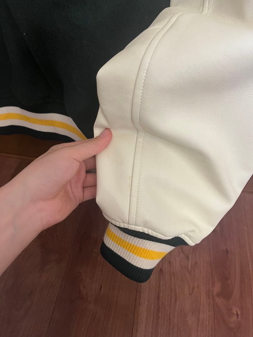 X-LARGE スタジャン