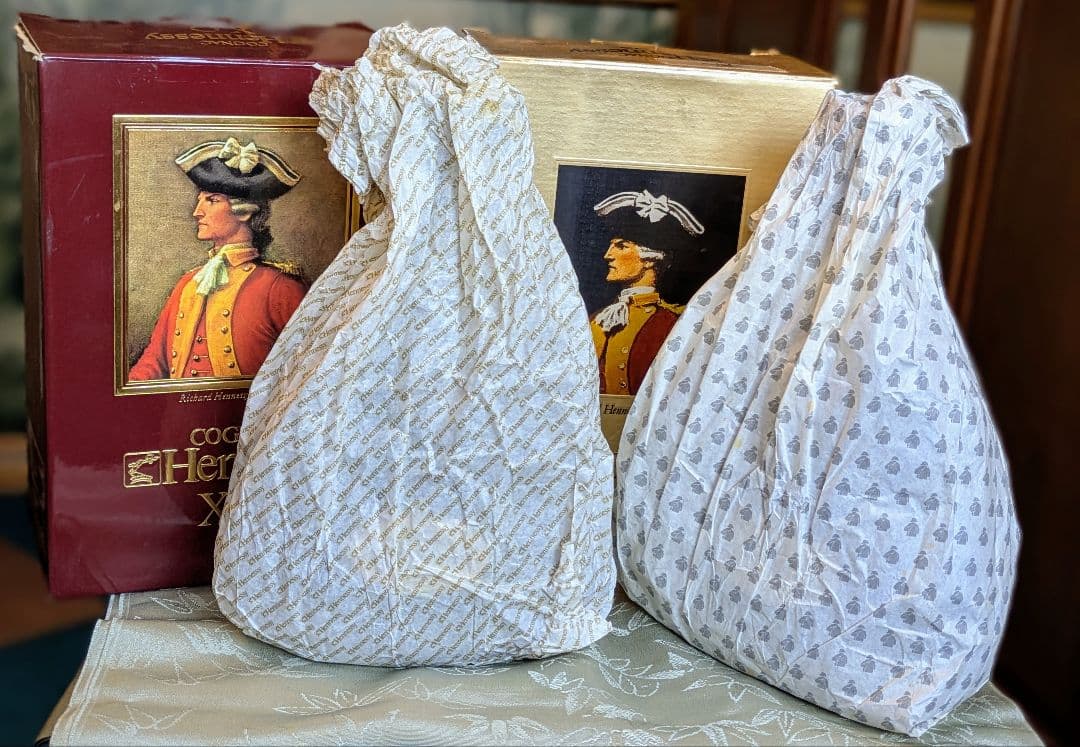 ヘネシー XO コニャック　金キャップ　グリーンボトル　２本セット