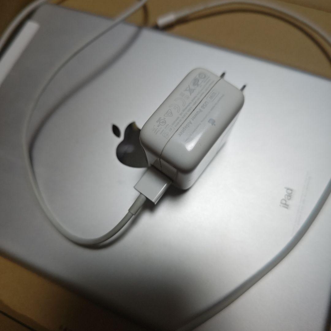 Apple iPad シルバー 128GB本体 正規品充電器付