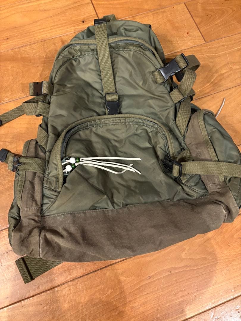 最終値下げ！whiz limited リュック・バックパック カーキ　レア