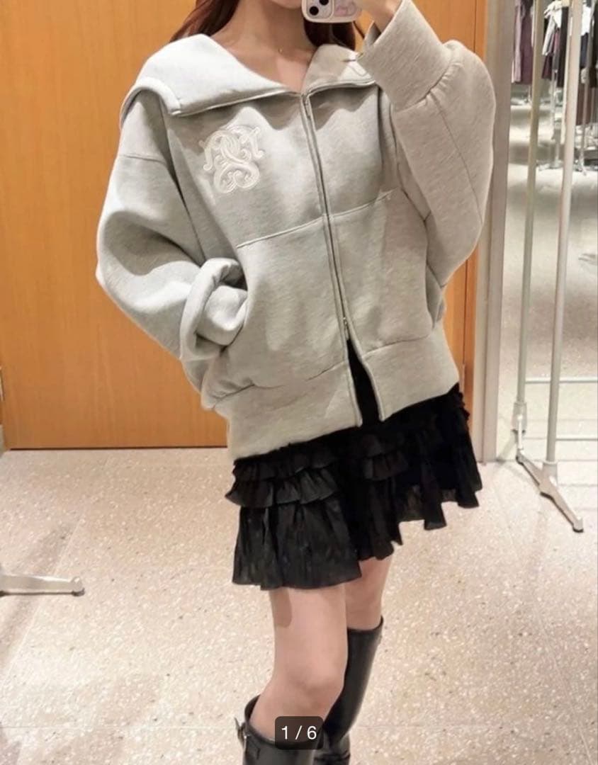 M様ご予約分※他の方はご遠慮下さい。 SNIDEL ボリュームパーカーグレーラメ