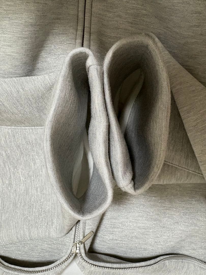 M様ご予約分※他の方はご遠慮下さい。 SNIDEL ボリュームパーカーグレーラメ