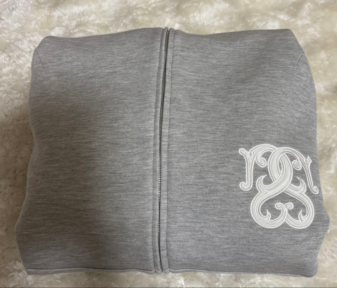 M様ご予約分※他の方はご遠慮下さい。 SNIDEL ボリュームパーカーグレーラメ