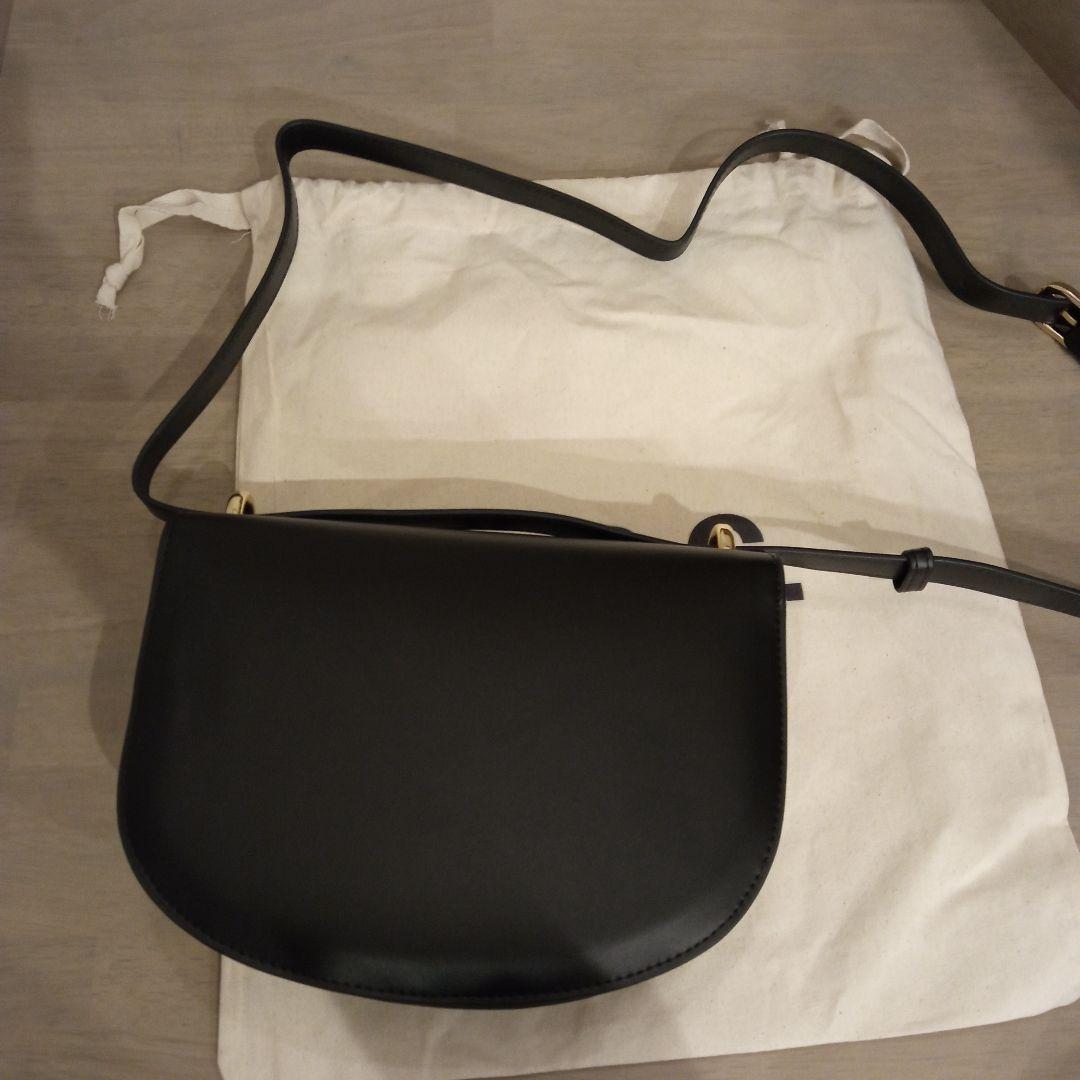 APC アーペーセー ジュネーブショルダーバック