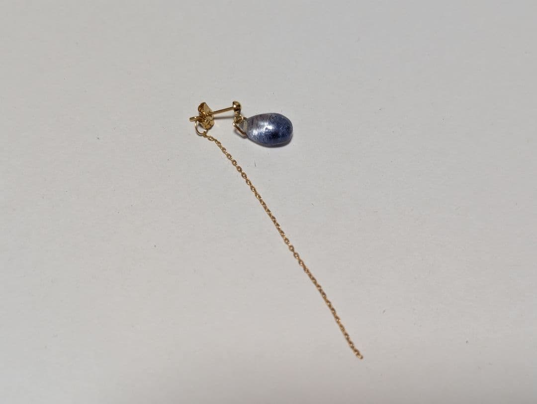 デュモルチェライトインクォーツのピアス